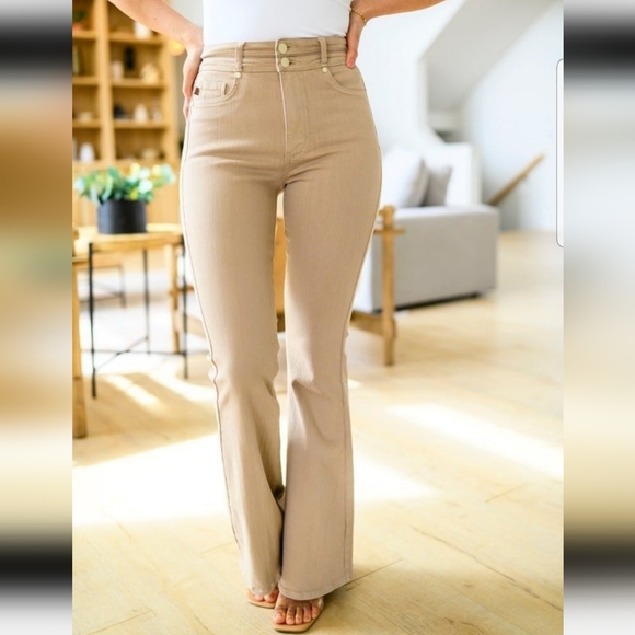 Judy Blue High-Waisted Tummy Control Flare Jeans main image 0